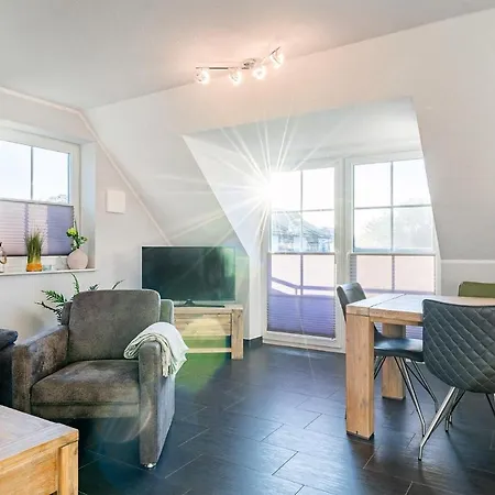 Apartment Kuestenzeit, Obergeschoss Mit Balkon