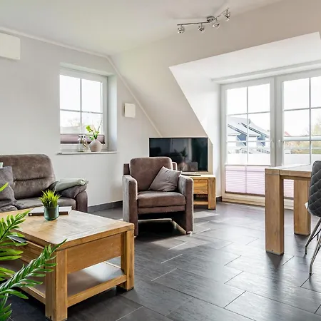 Kuestenzeit, Obergeschoss Mit Balkon Apartment