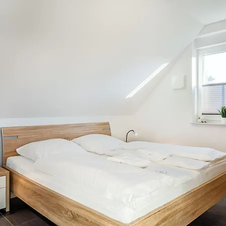 Apartment Kuestenzeit, Obergeschoss Mit Balkon *